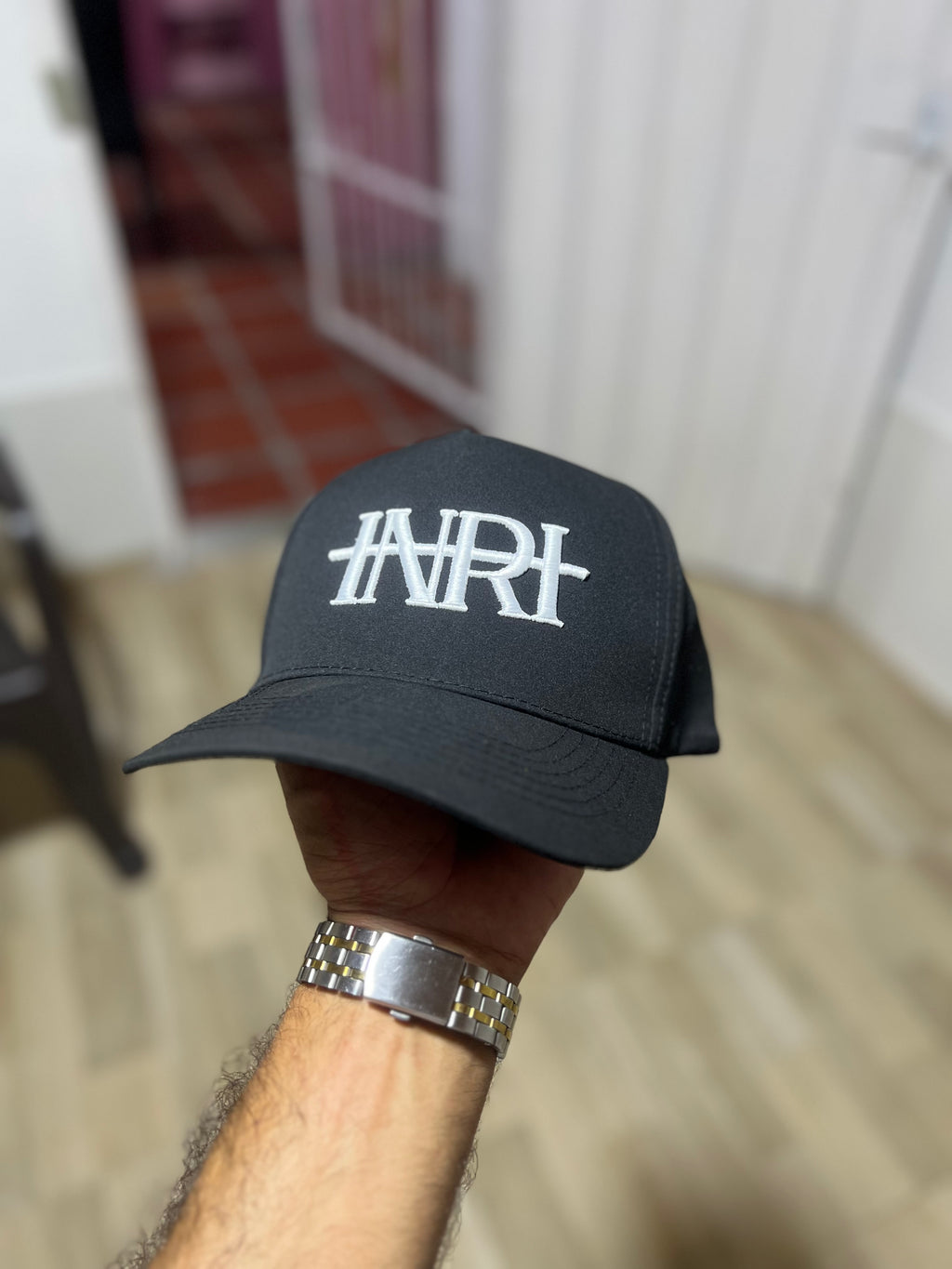 Gorra impermeable INRI