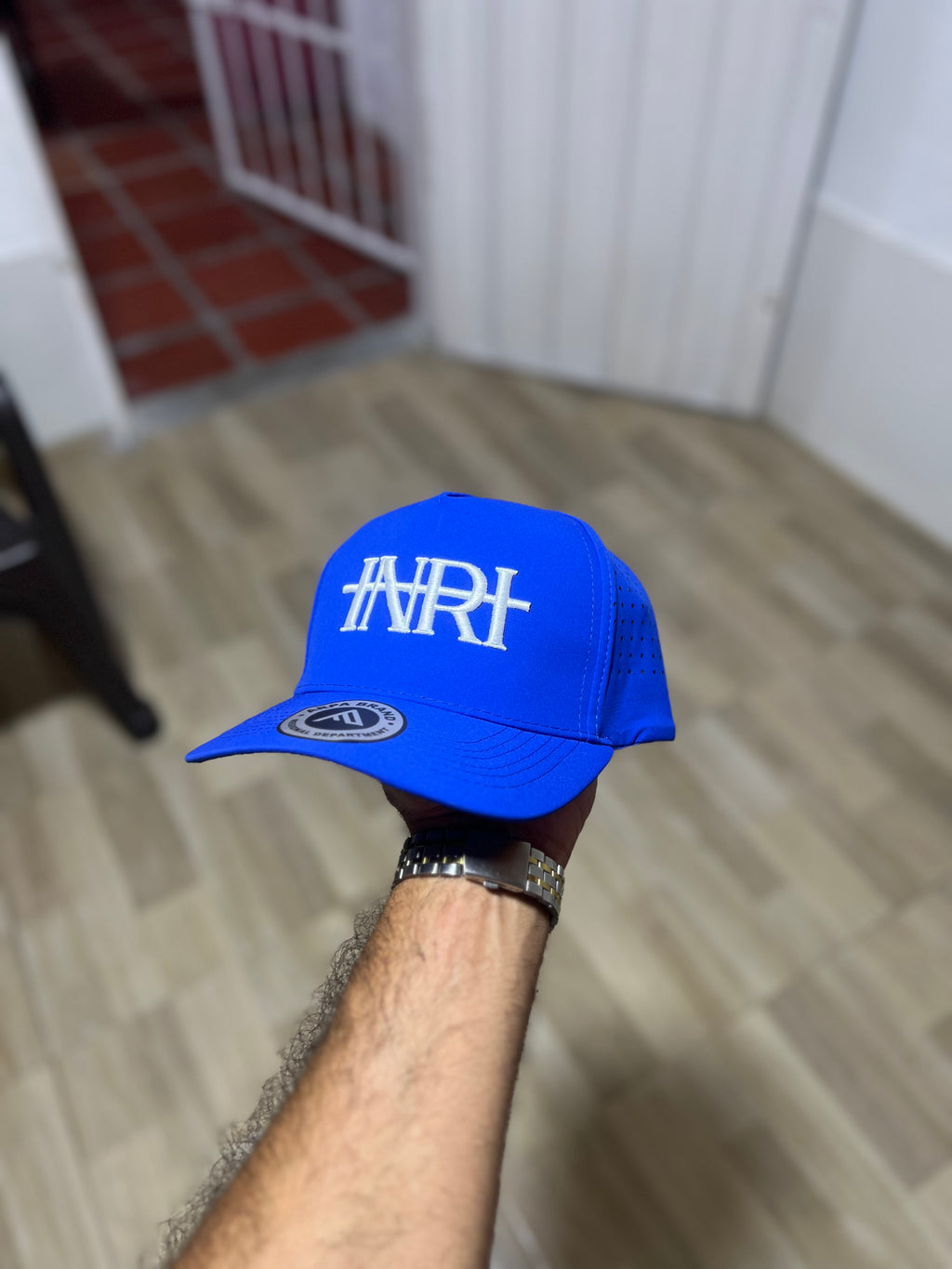 Gorra impermeable INRI
