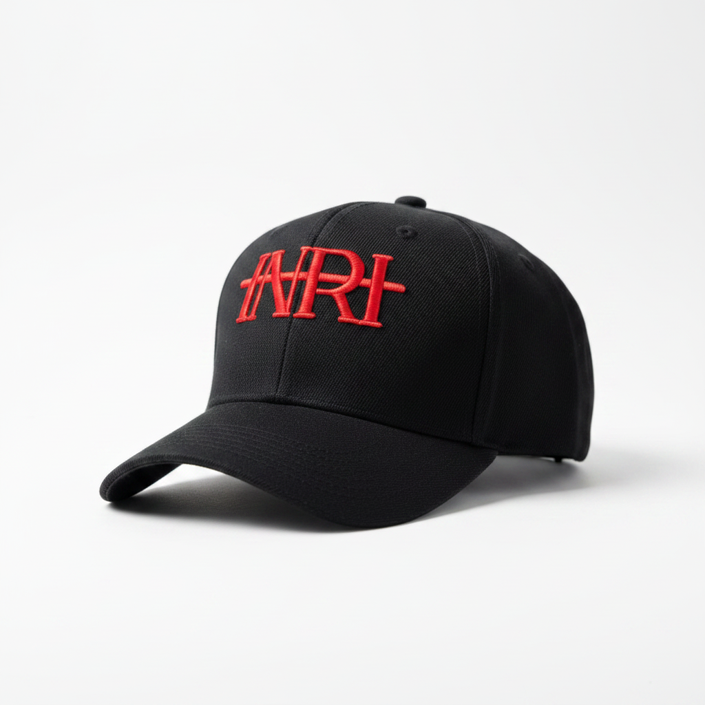 Gorra Negra Bordados Rojos INRI fondo blanco